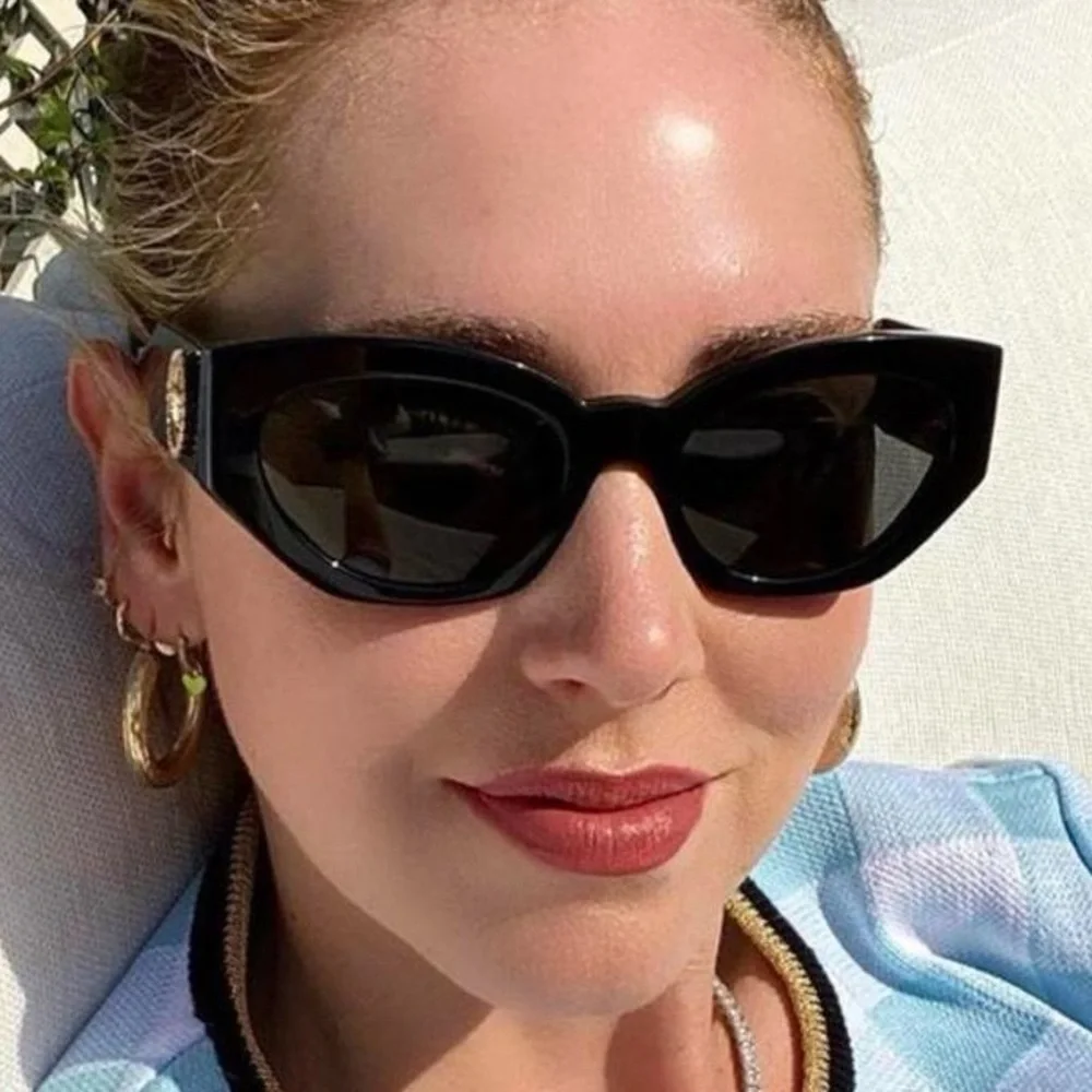 Versace cat eye sunglasses - Picture 2 of 13